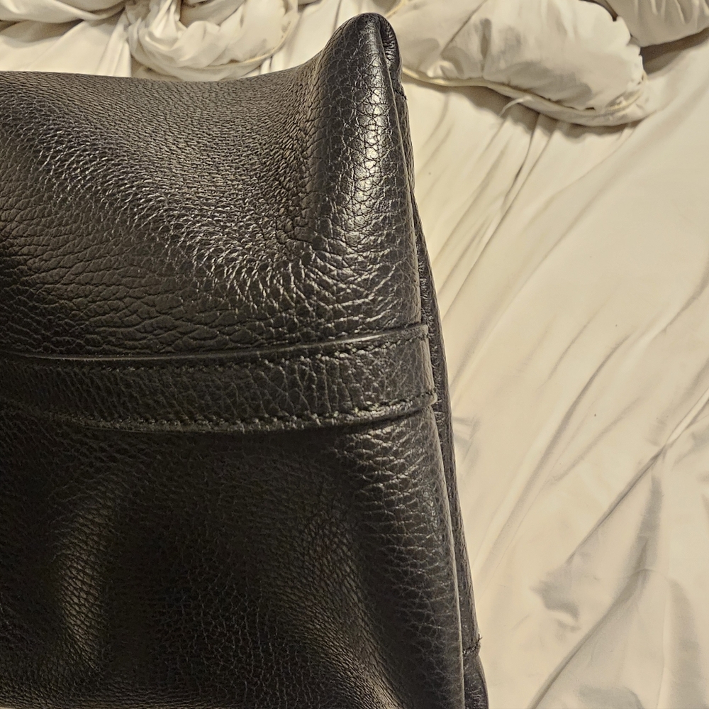 Gucci Calfskin Large Gifford Tote - Picture 11 of 13